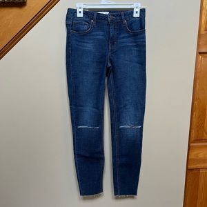 NWT Mid rise skinny jeans